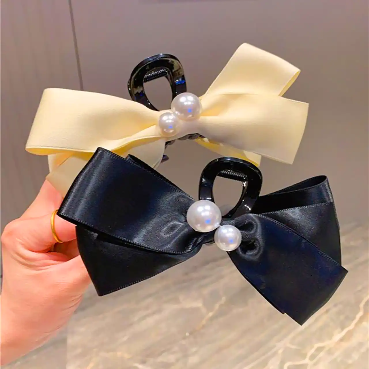 کیلیپس مو پاپیونی