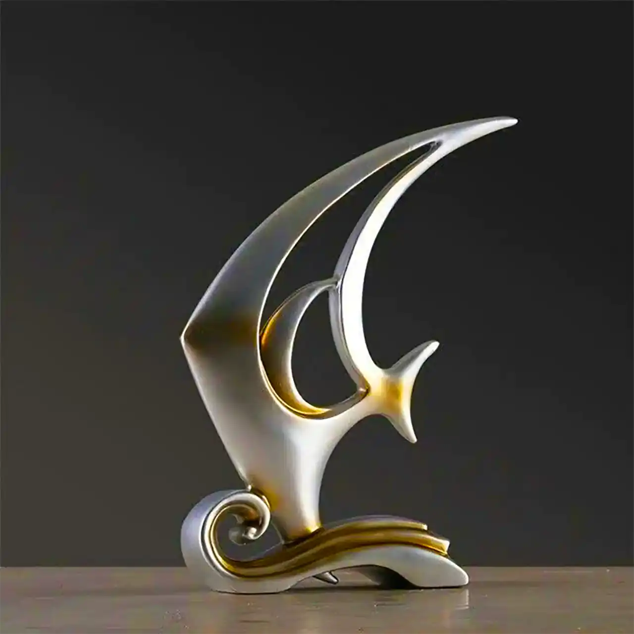 مجسمه دکوری مدرن