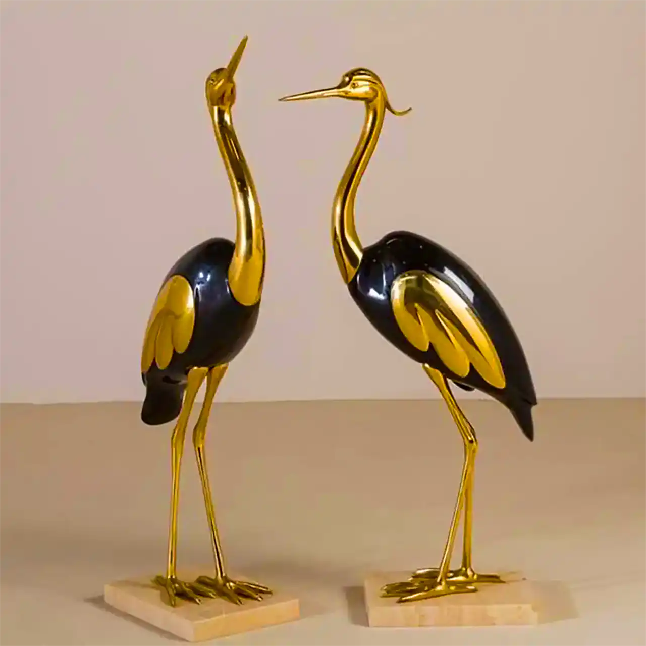 مجسمه دکوری مدرن