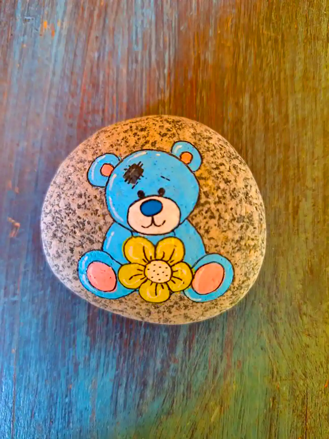 نقاشی روی سنگ رودخانه