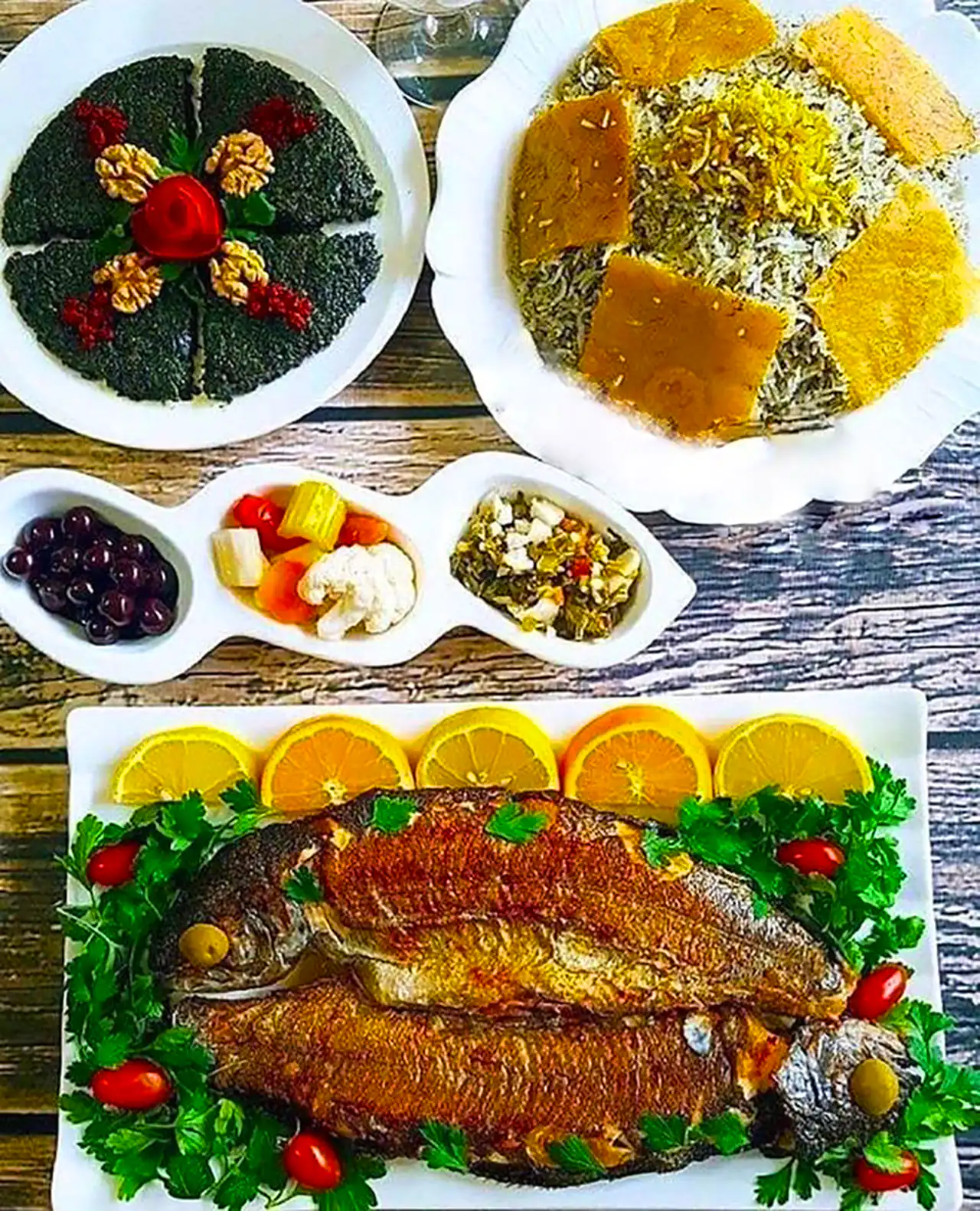 سرو سبزی پلو با ماهی
