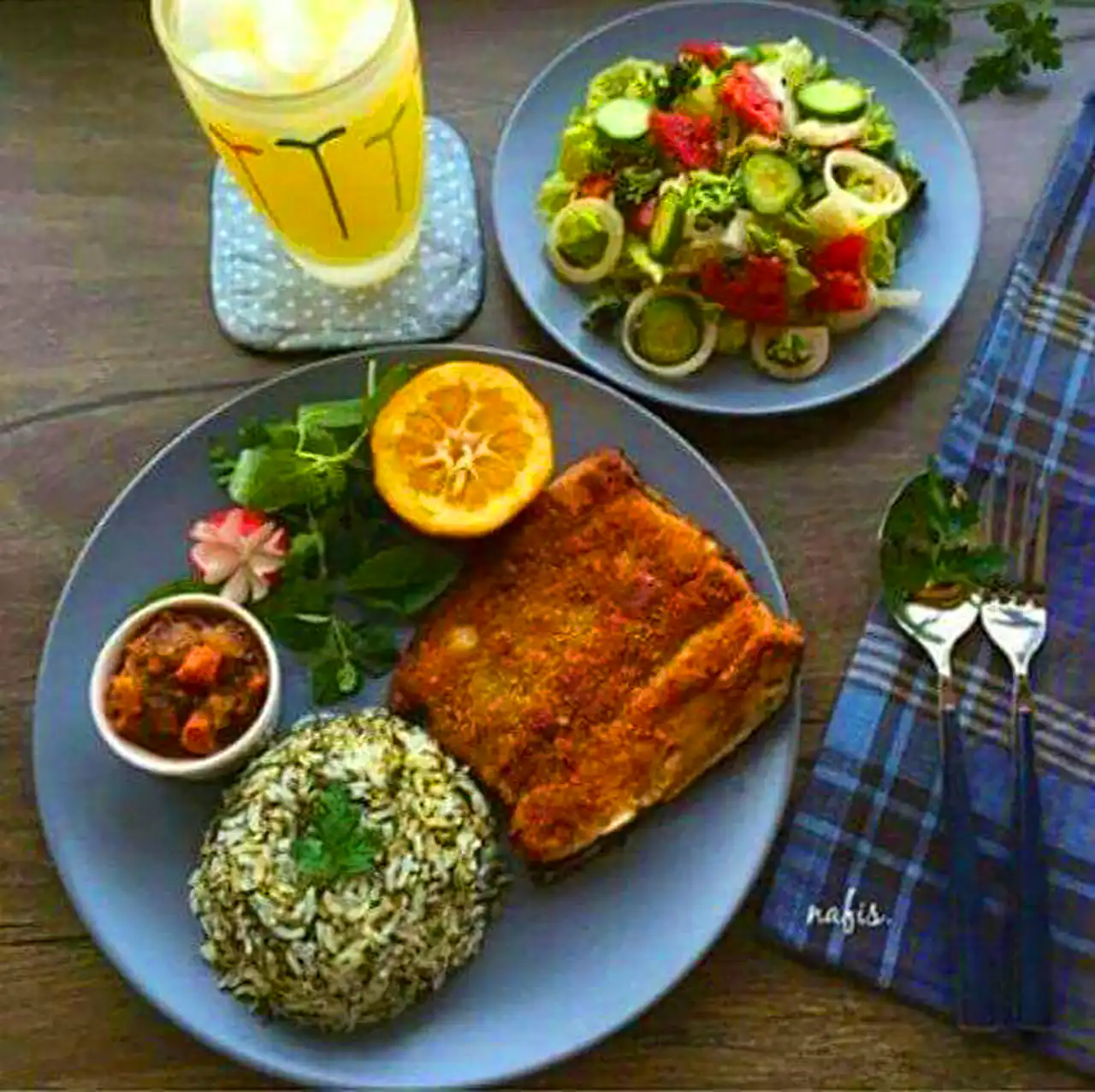 سرو سبزی پلو با ماهی