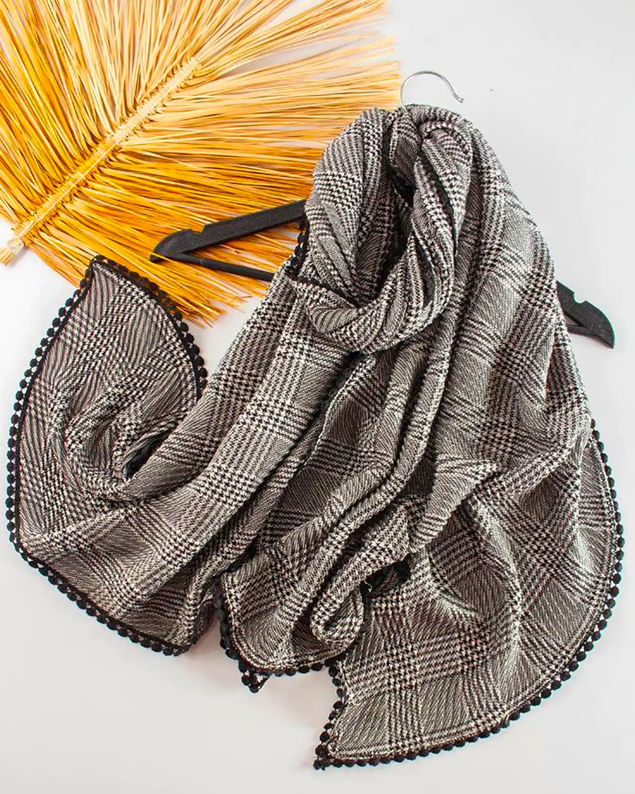 شال لبه عدسی برای مهمونی