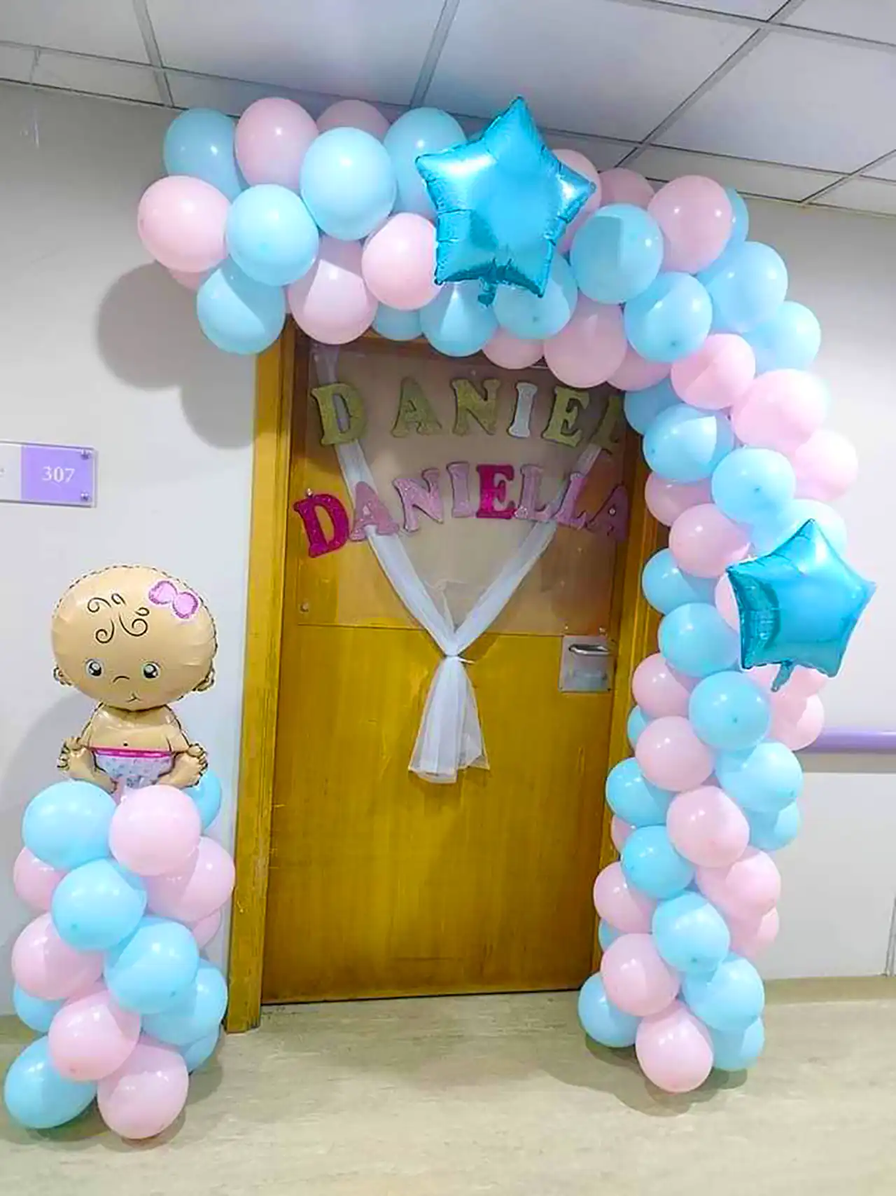 بادکنک آرایی نوزاد پسر