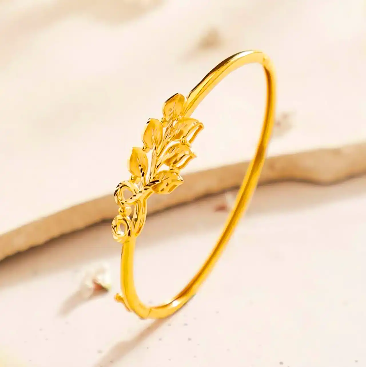 بنگل طلا لاکچری