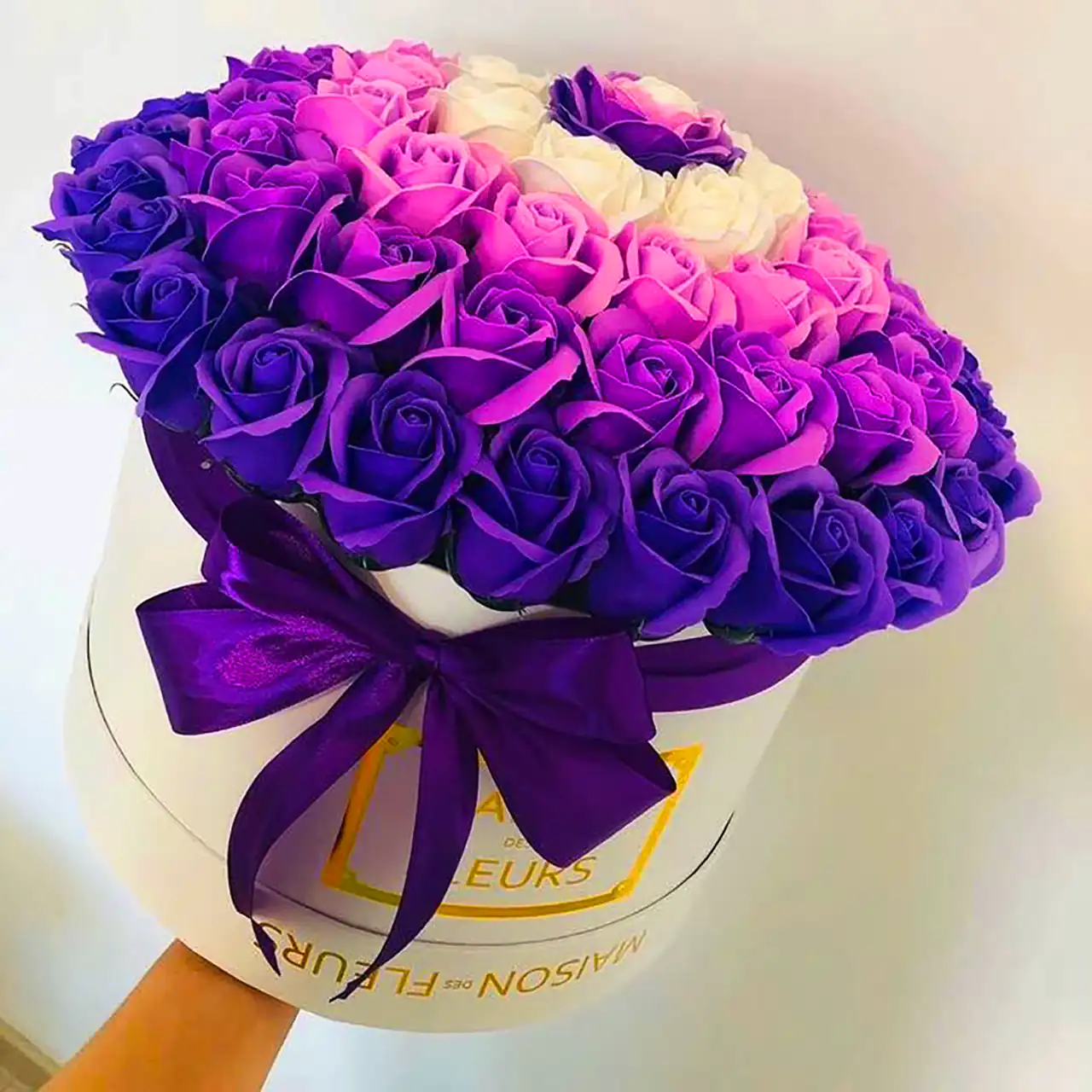 باکس گل هدیه روز زن