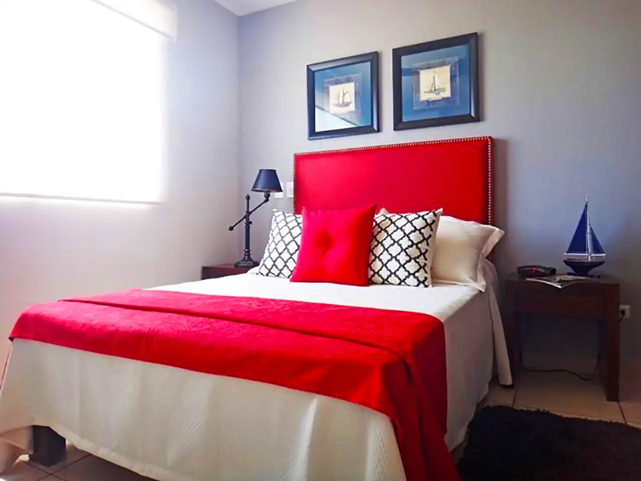 دکور قرمز اتاق خواب