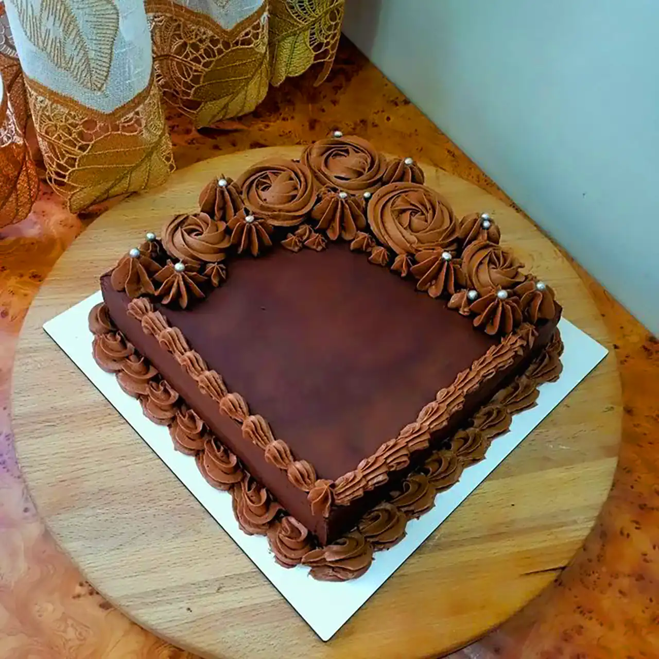 دیزاین کیک شکلاتی خانگی