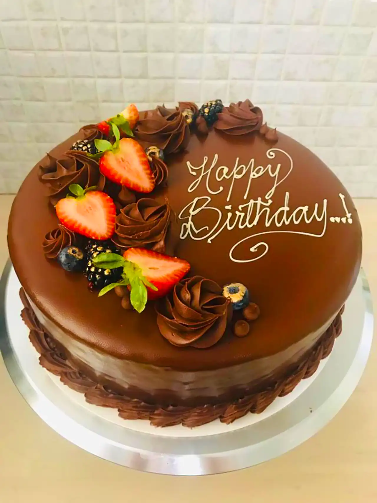 دیزاین کیک شکلاتی خانگی