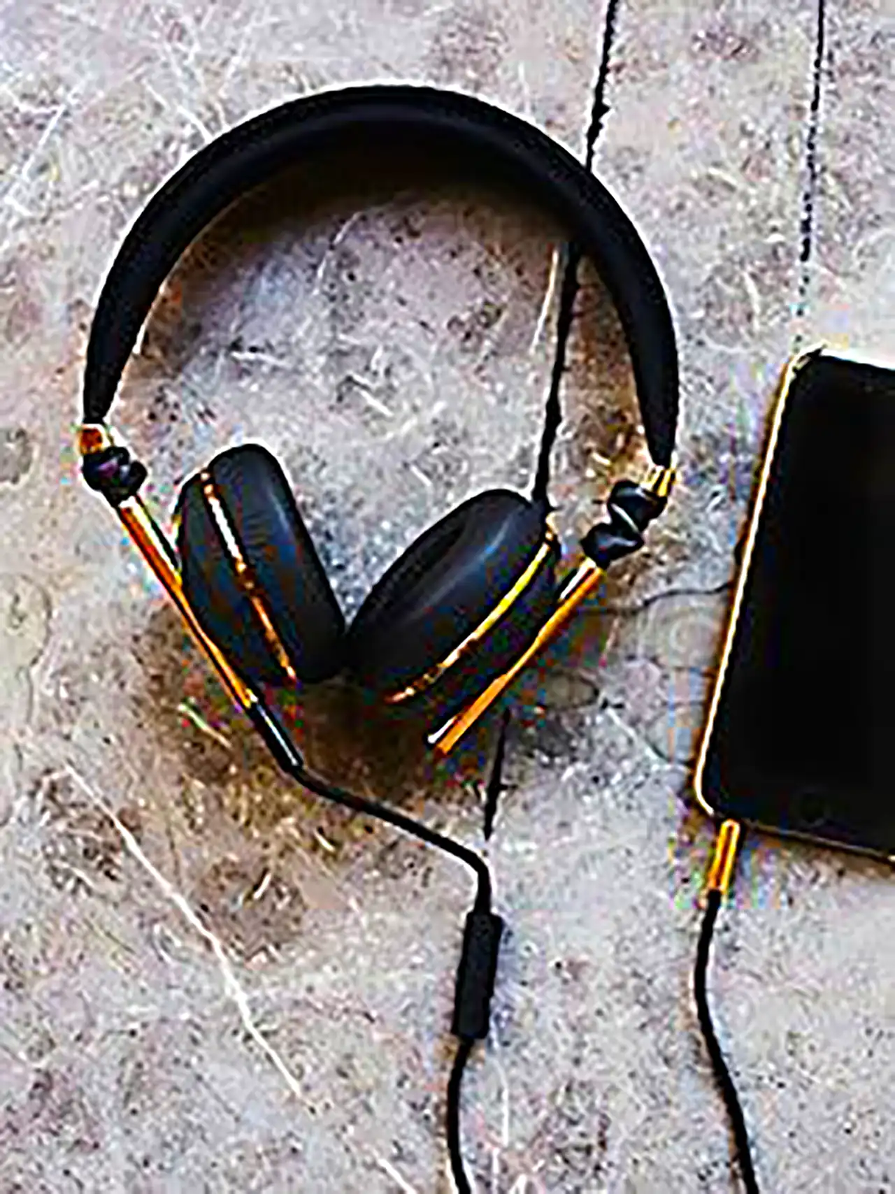 هدفون بلوتوثی رنگی