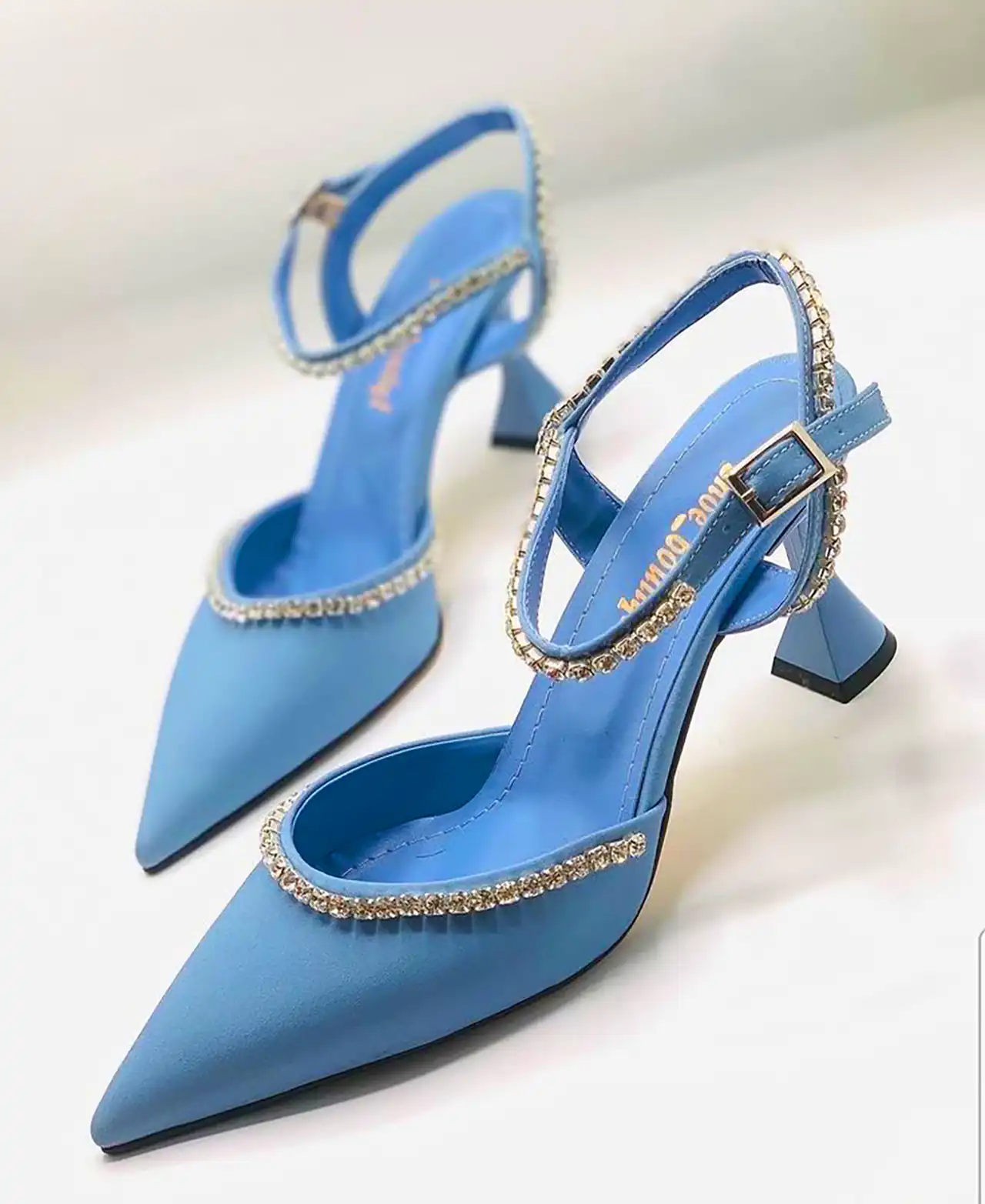 کفش آبی شیک زنانه