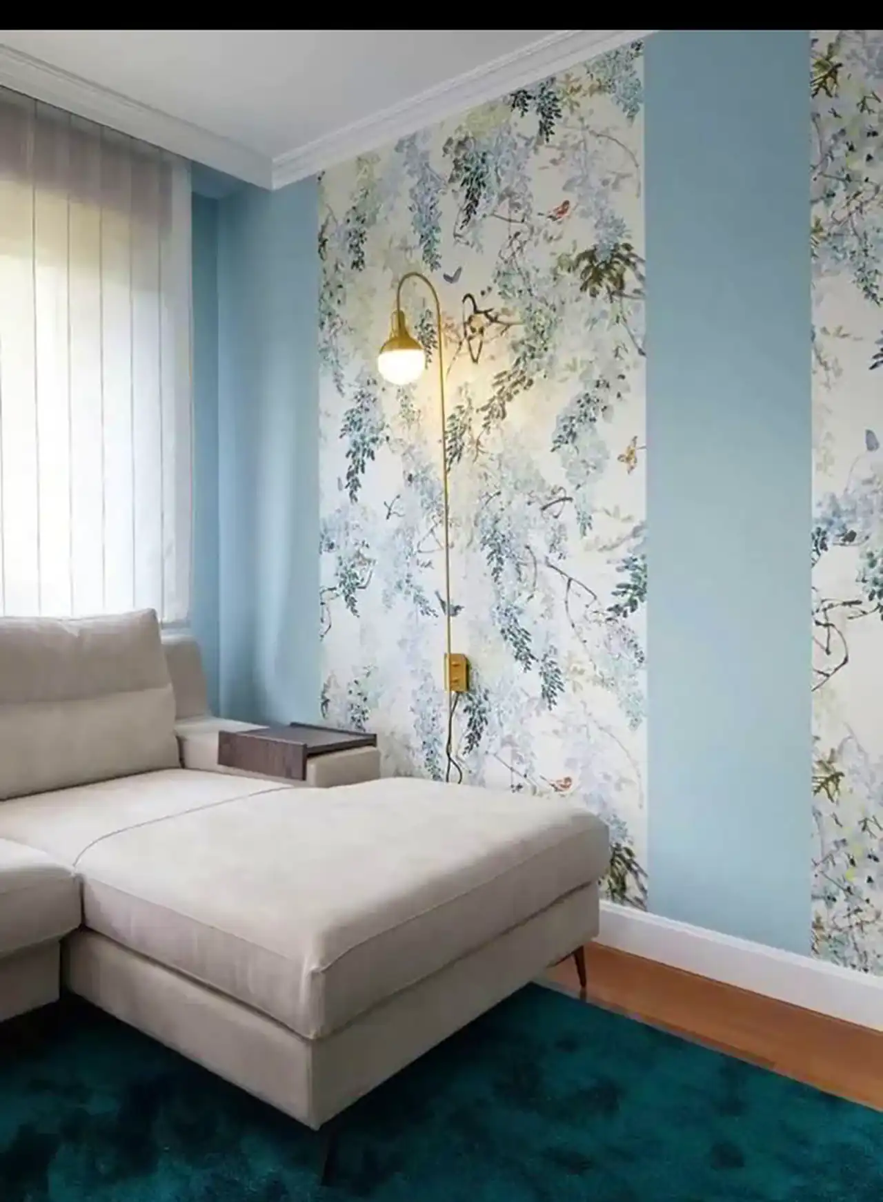 کاغذ دیواری طرح دار