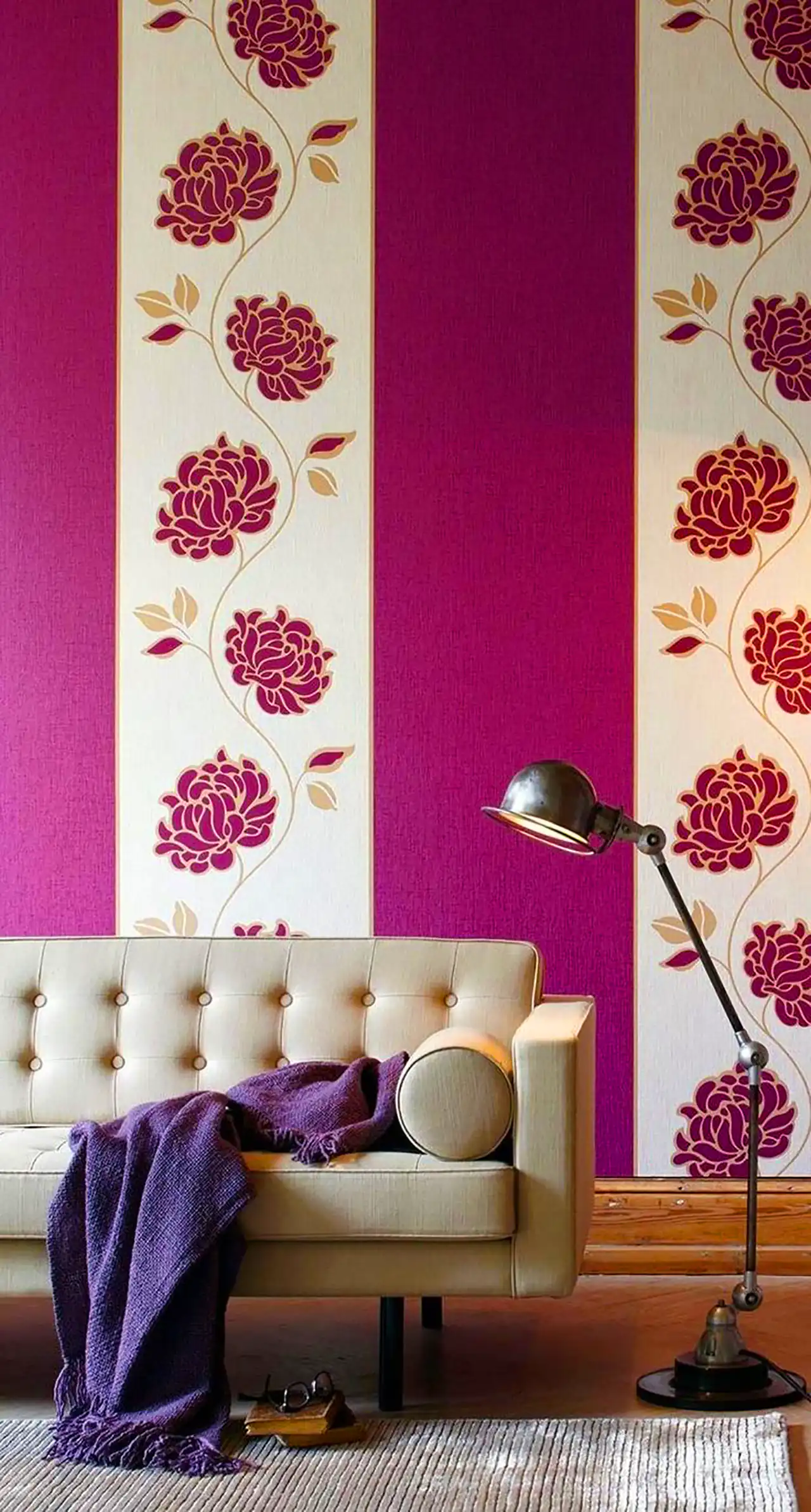 کاغذ دیواری طرح دار