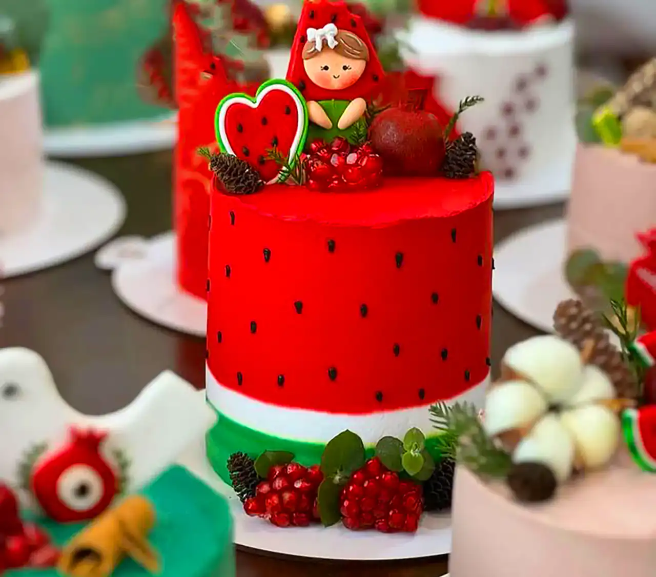 کیک شب چله زیبا