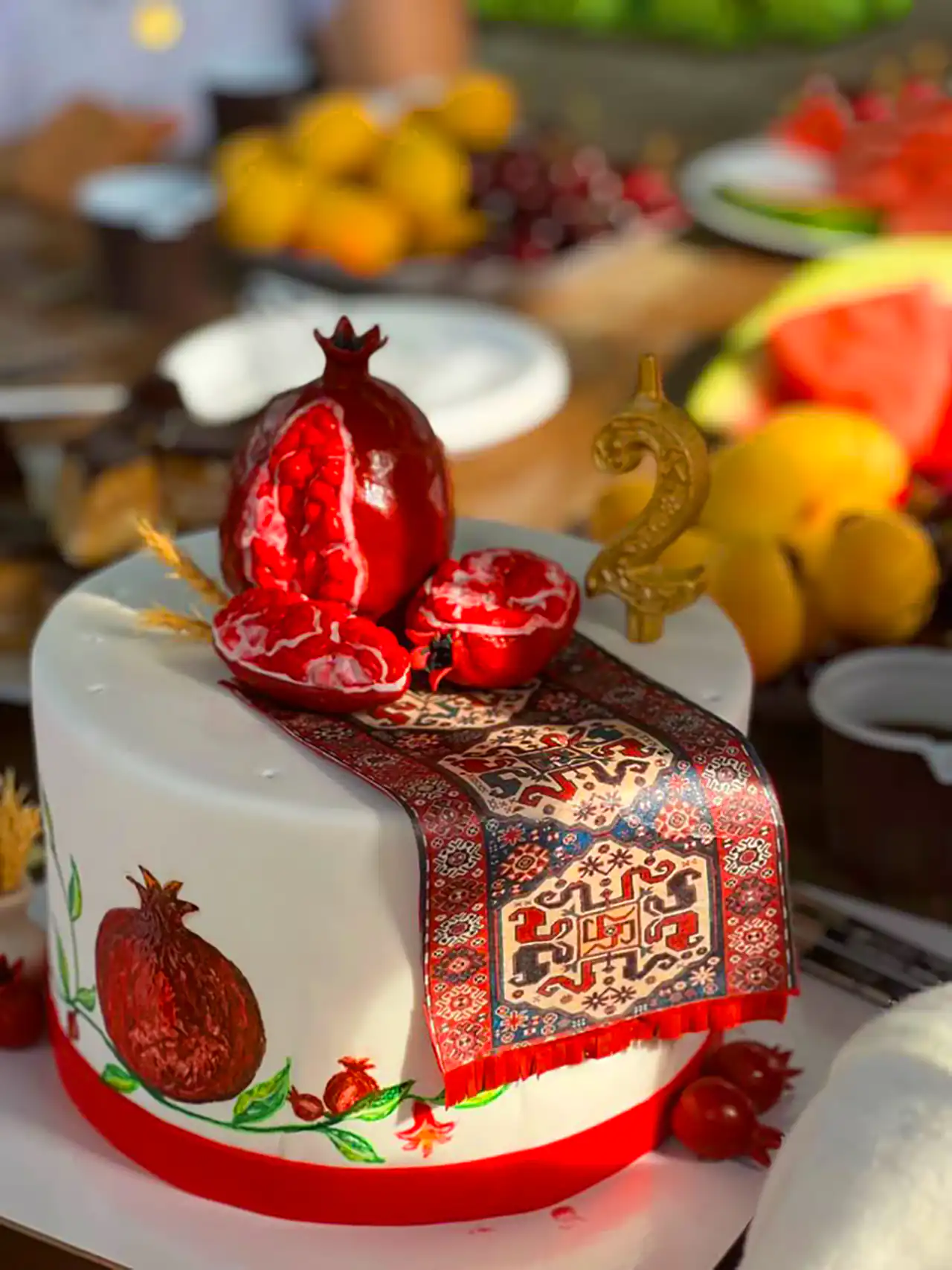 کیک شب چله زیبا