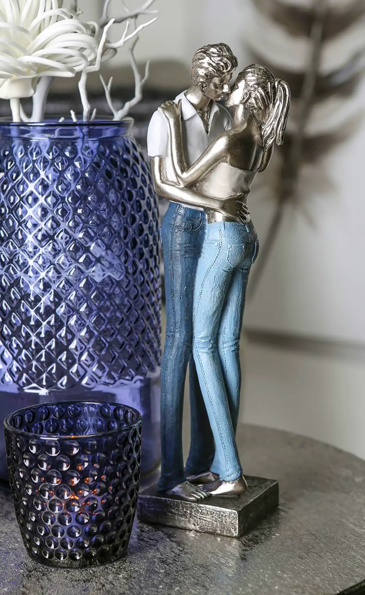 مجسمه دوتایی مینیمال و رومانتیک