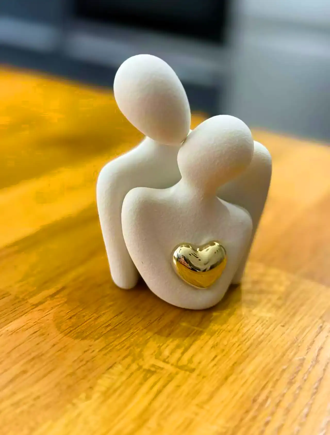 مجسمه دوتایی مینیمال و رومانتیک