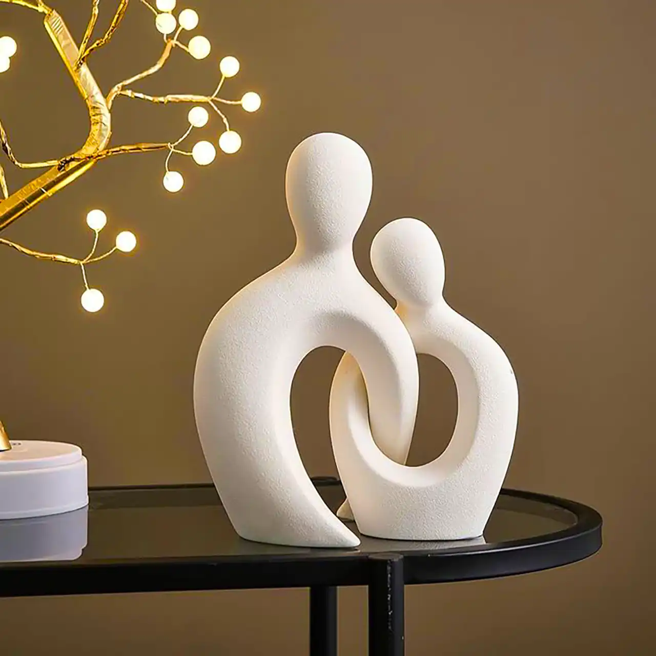 مجسمه دوتایی مینیمال و رومانتیک