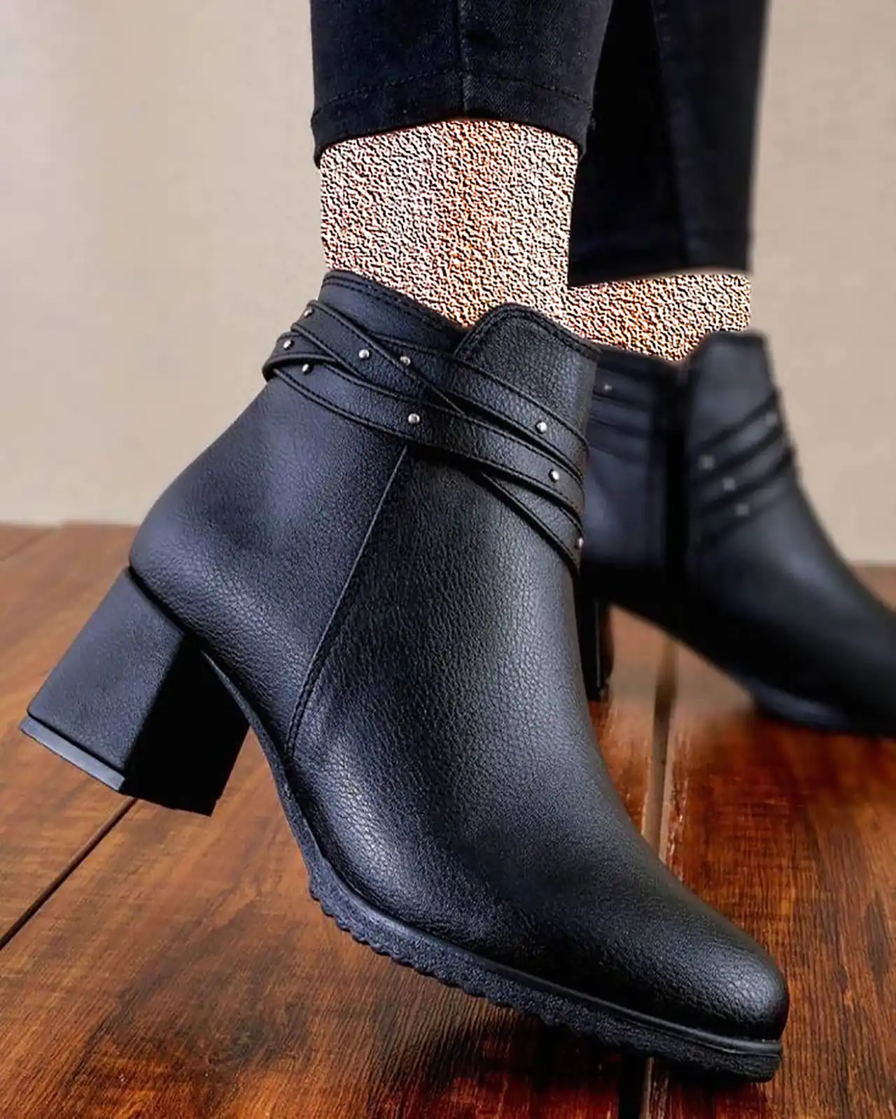 نیم بوت مشکی زنانه جدید