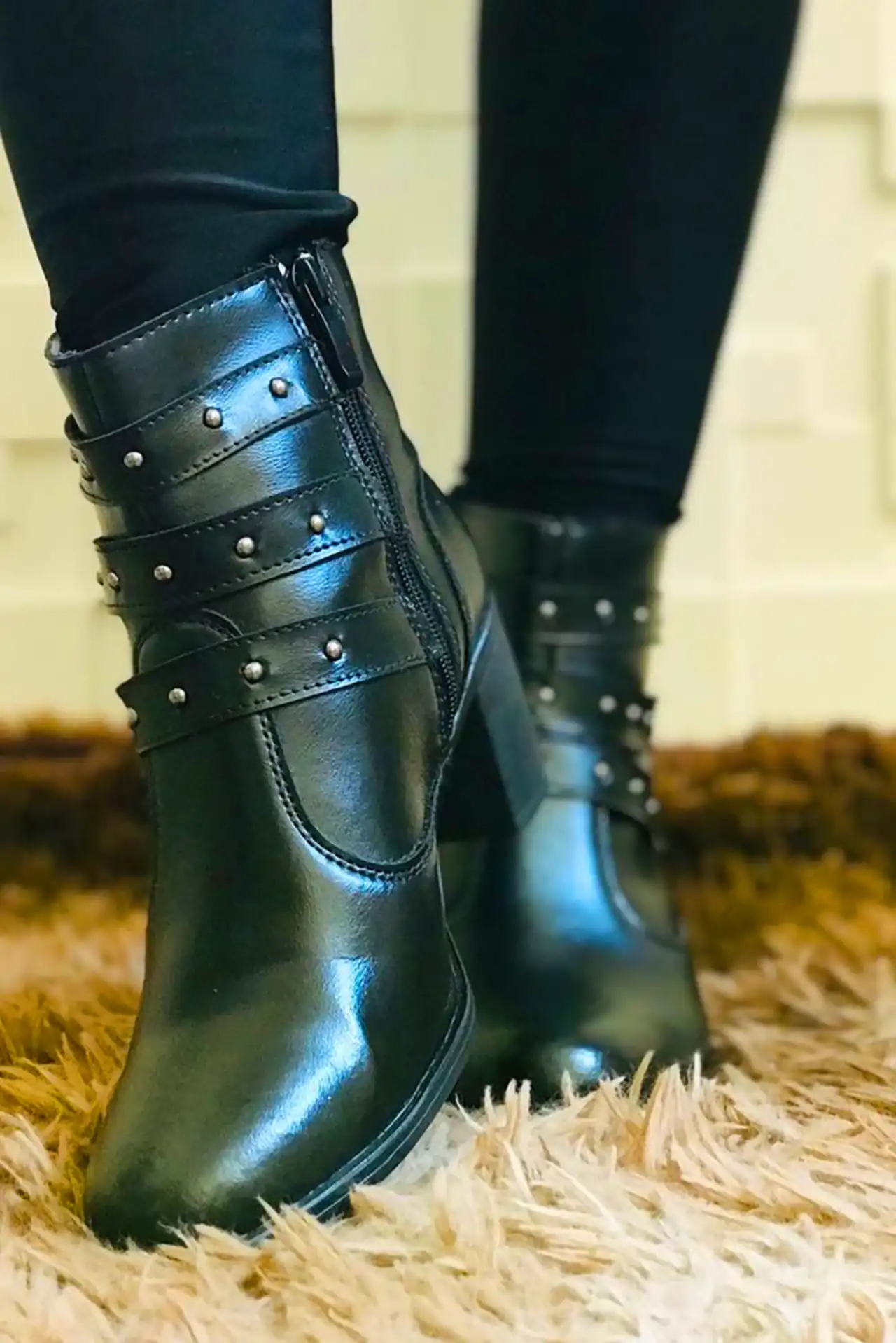 نیم بوت مشکی زنانه جدید