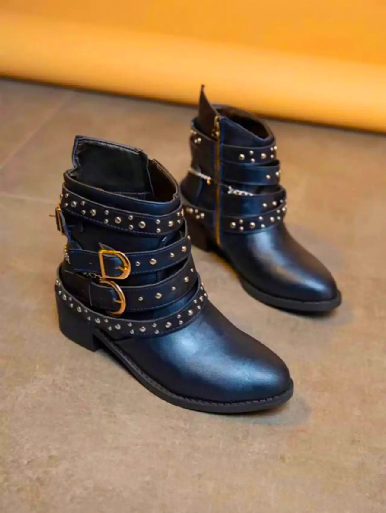 نیم بوت مشکی زنانه جدید