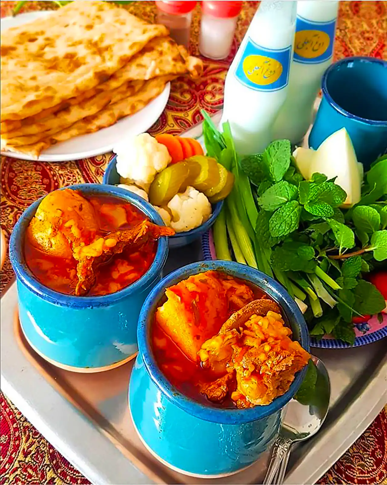 سرو دیزی سفره خونه ای