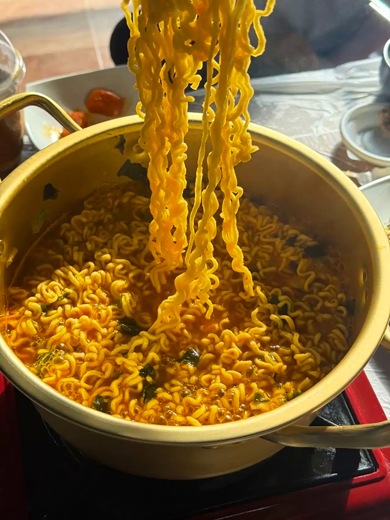 سرو نودل کره ای