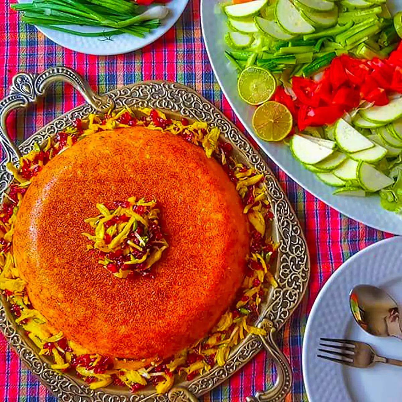 ته چین با مرغ ریش ریش