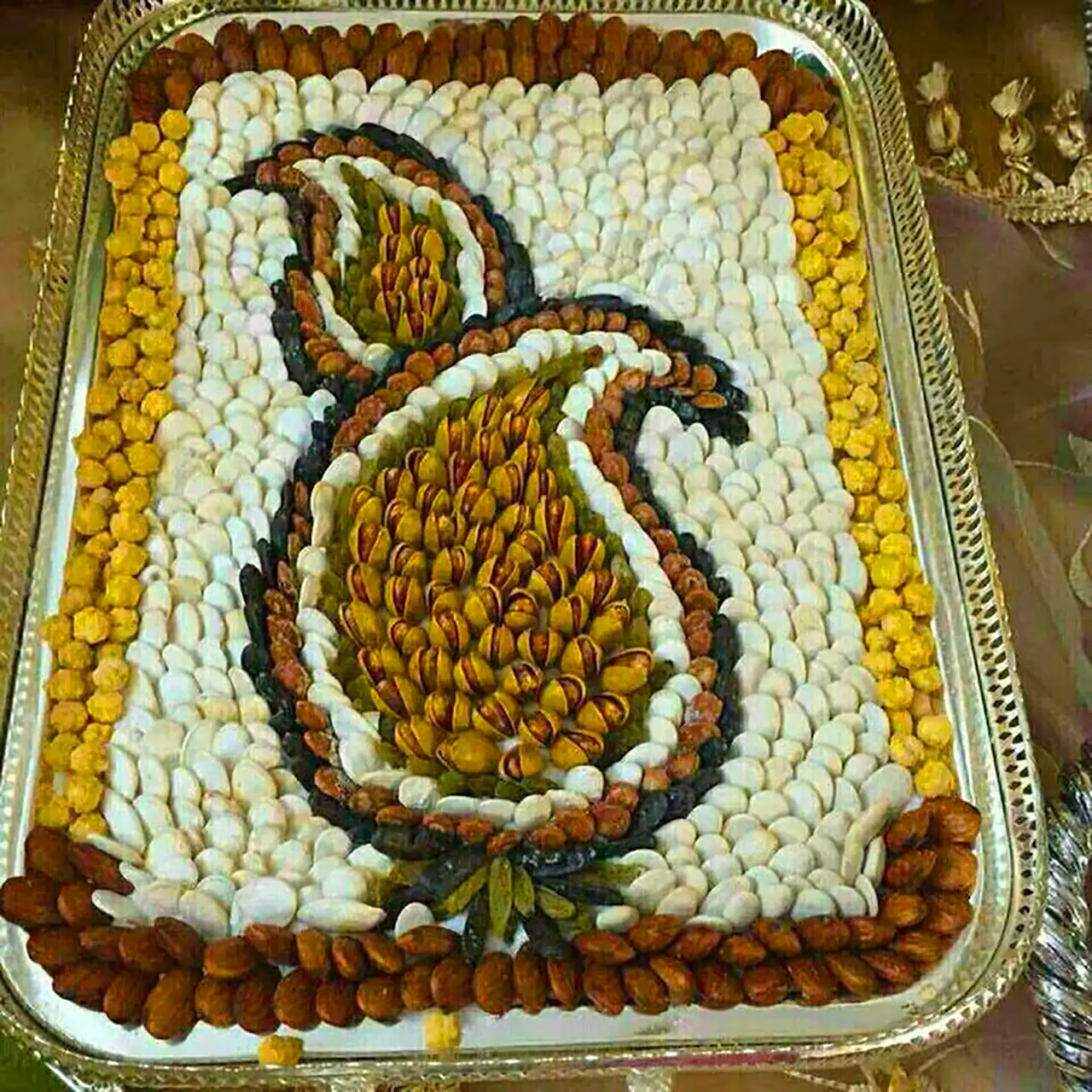 تزئین آجیل شب چله