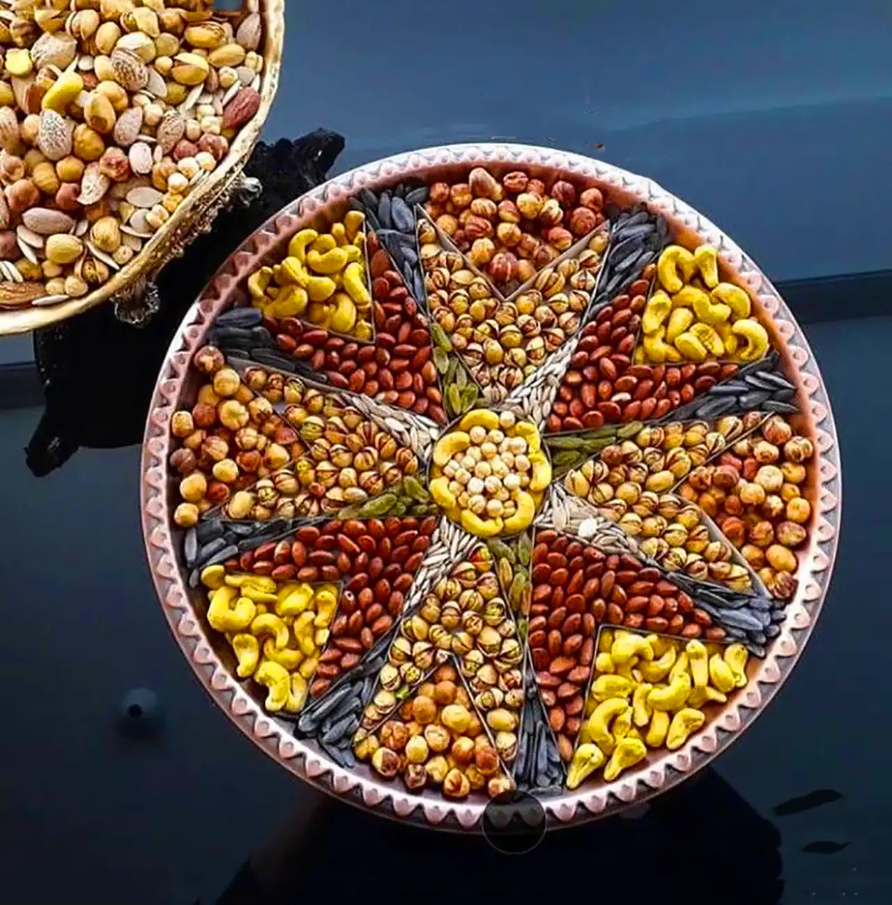 تزئین آجیل شب چله