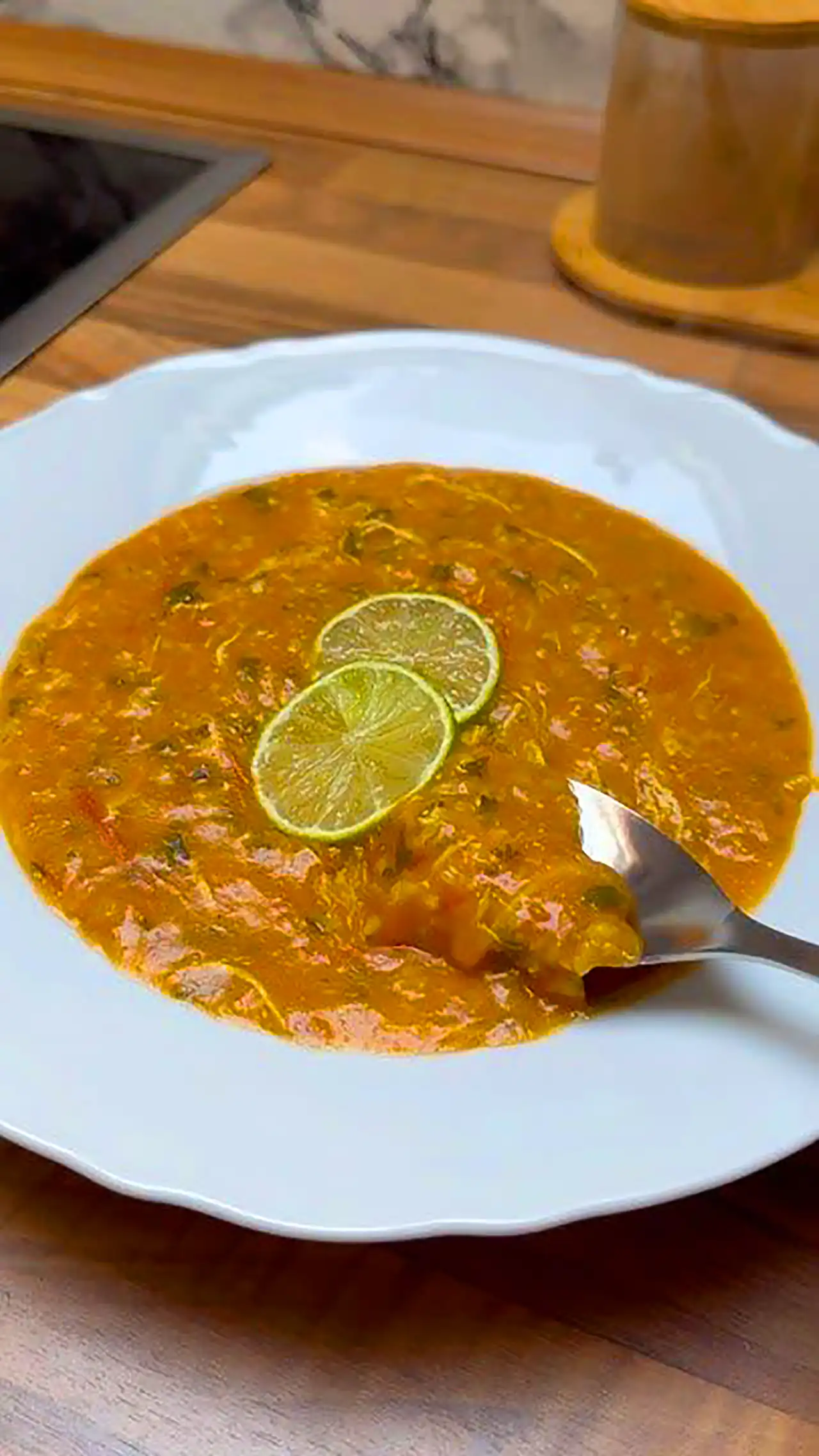 تزیین رستورانی سوپ جو