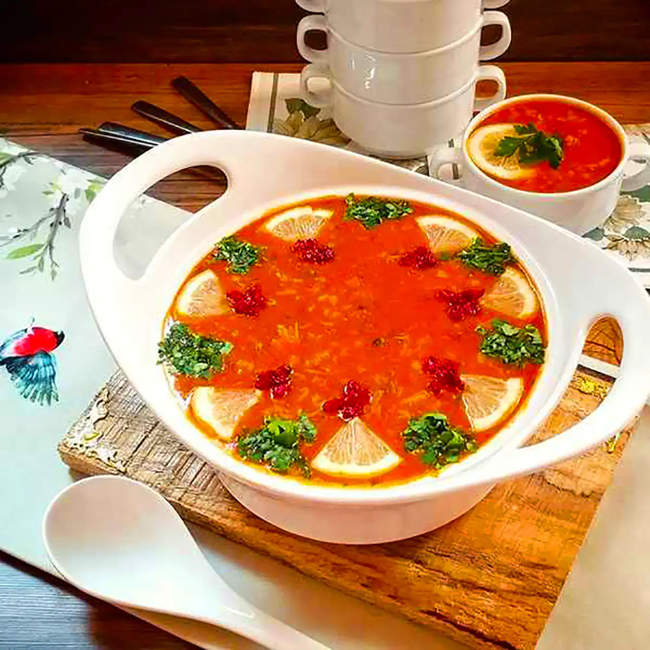 تزیین رستورانی سوپ جو