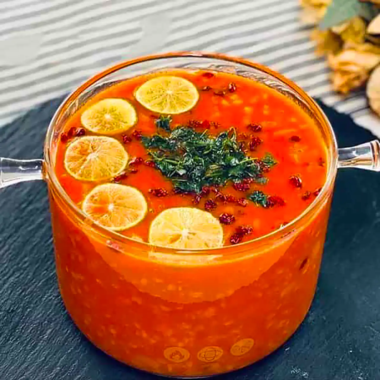 تزیین رستورانی سوپ جو