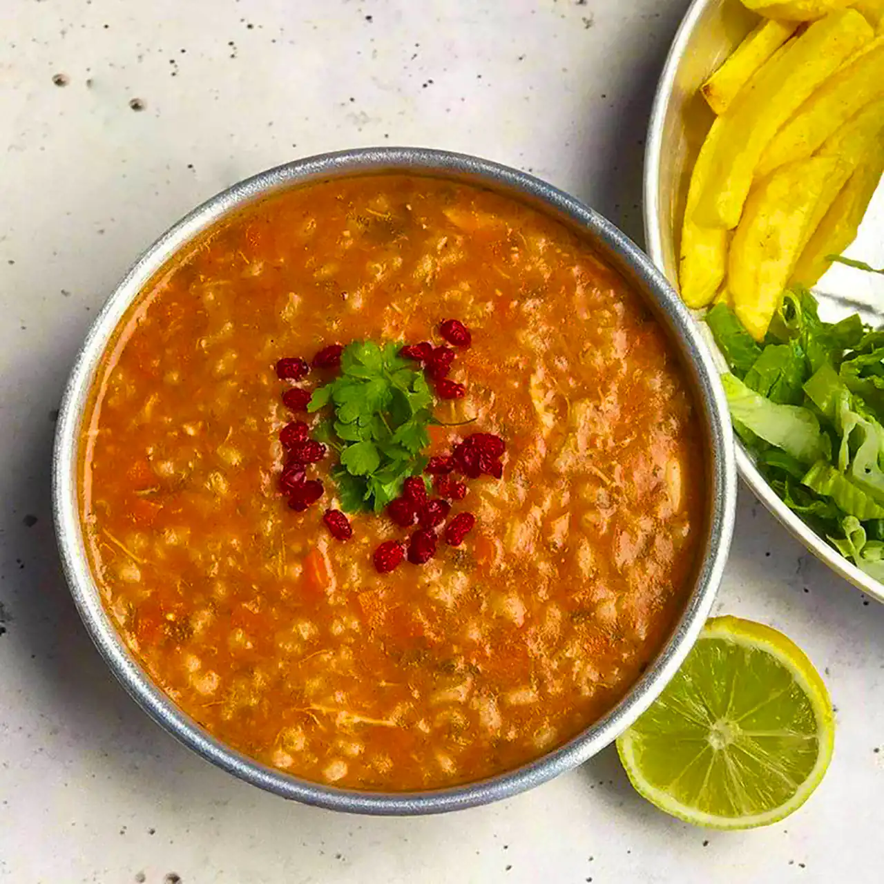 تزیین رستورانی سوپ جو