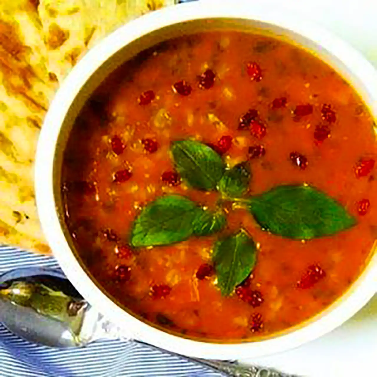 تزیین رستورانی سوپ جو