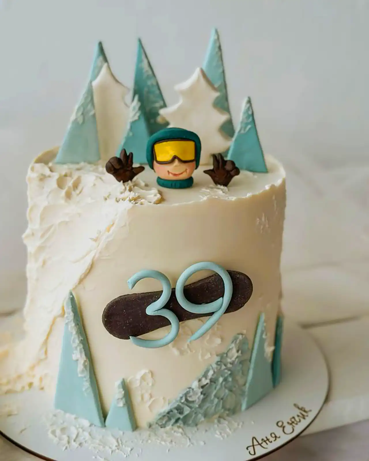 کیک تولد زمستانی جدید