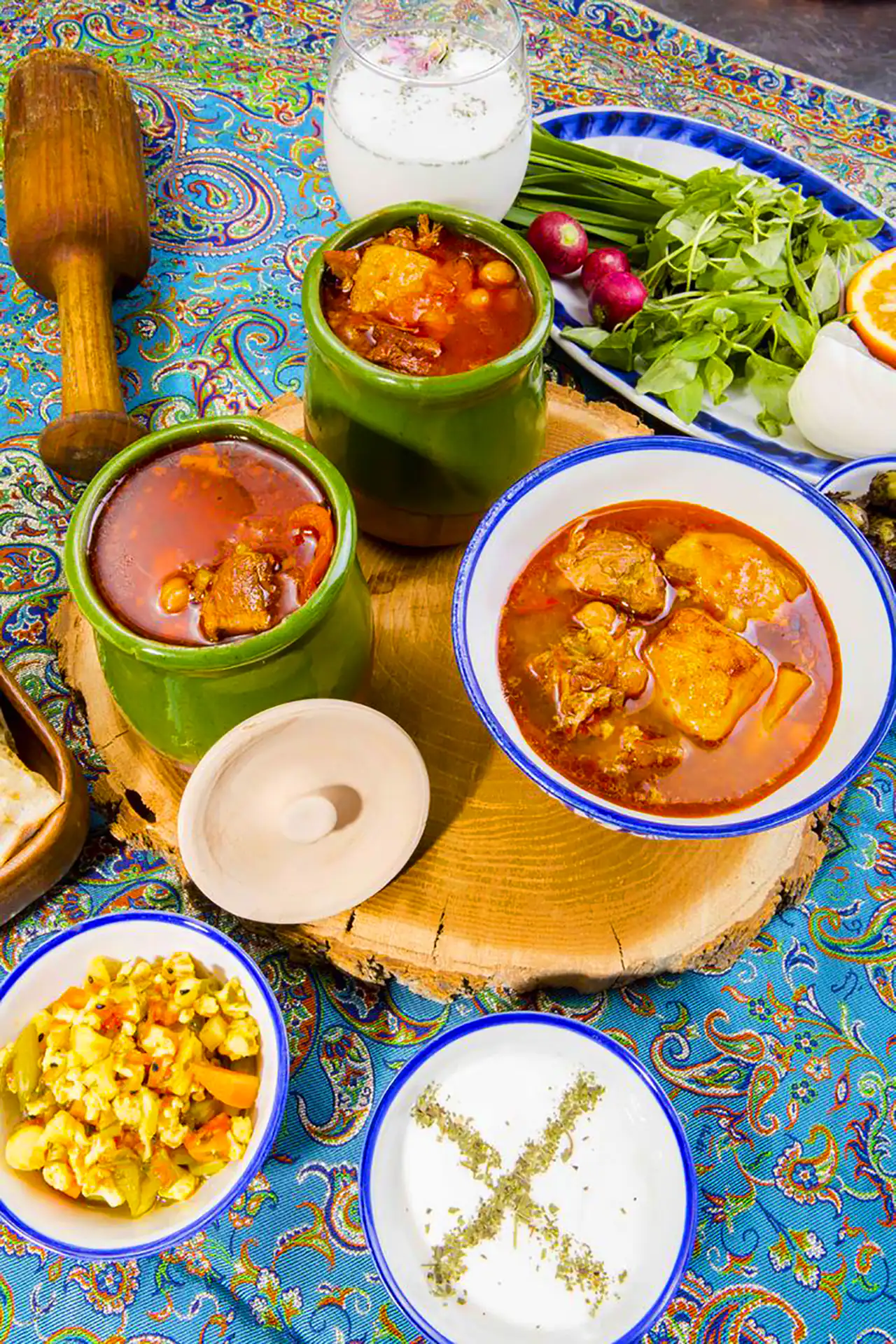 سرو دیزی سنگی سنتی