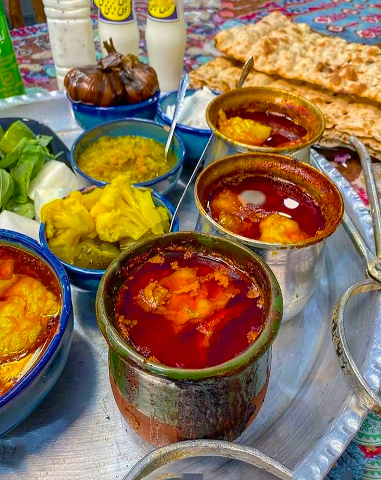 سرو دیزی سنگی سنتی